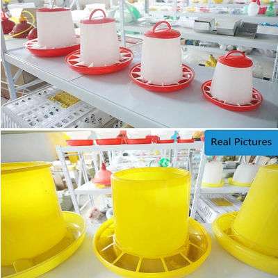 ODM 3kg Chicken Feeder Hanging Bucket 6KG Plastic Chicken Water Feeder