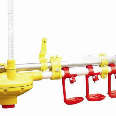 Yellow Poultry Drinking Line IPX4 PVC Chicken Watering System