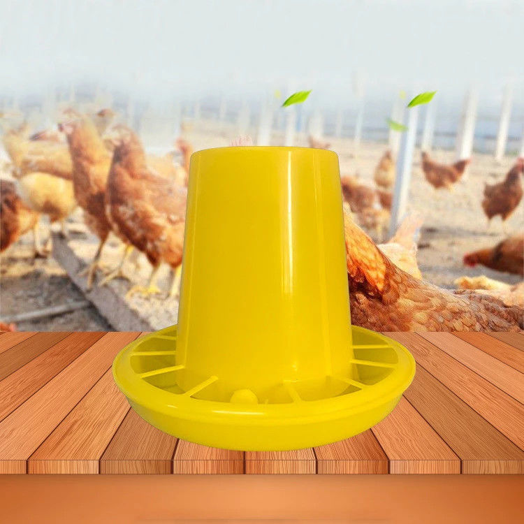 ODM 3kg Chicken Feeder Hanging Bucket 6KG Plastic Chicken Water Feeder