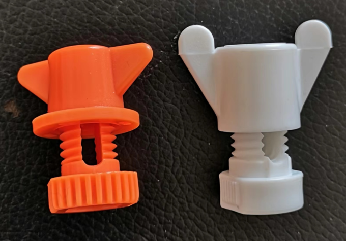 Sistema molhando rosqueado automático das aves domésticas com garantia 25 de 1 ano